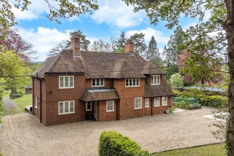 Bepton, Midhurst, West Sussex, GU29 5 bed detached house for sale