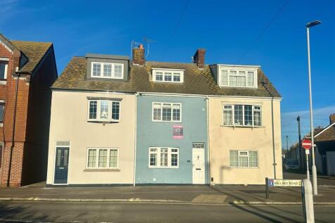 3 bedroom cottage for sale