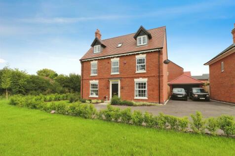 5 bedroom detached house for sale