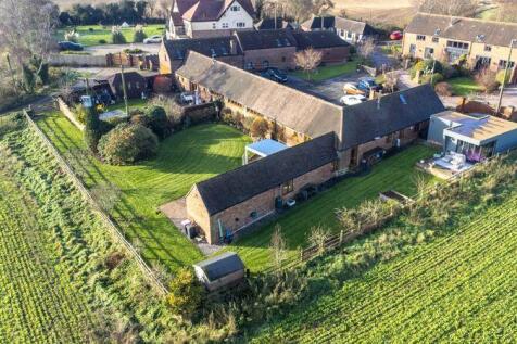 4 bedroom barn conversion for sale