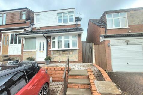 3 bedroom semi-detached house for sale