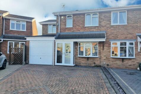 Barbrook Drive, Brierley Hill DY5 3 bed semi