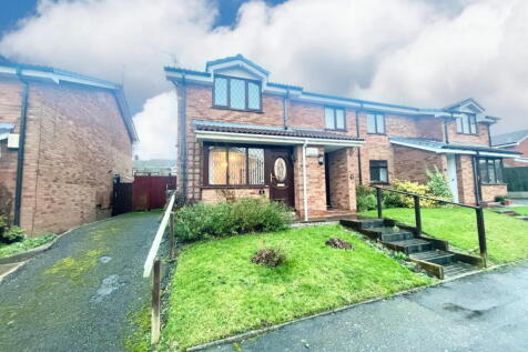 2 bedroom ground floor flat for sale