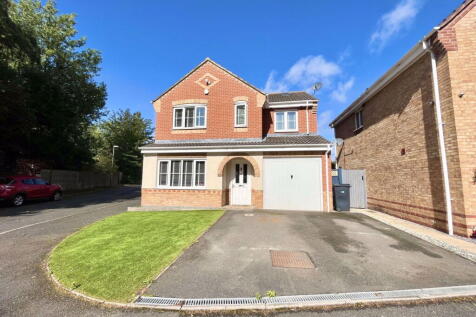 The Willows, Dudley DY2 4 bed detached house for sale
