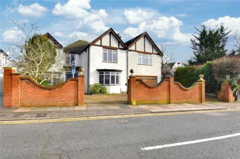 Cassiobury Estate, Watford... 6 bed detached house for sale