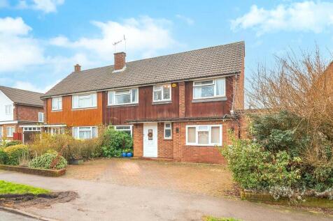 5 bedroom semi-detached house for sale