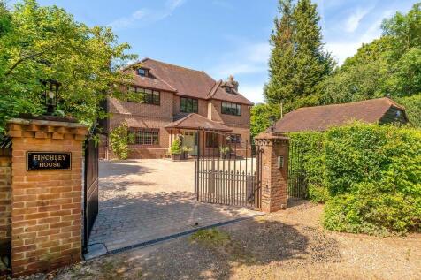 6 bedroom detached house for sale