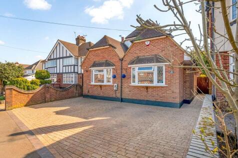 Bucknalls Lane, Hertfordshire WD25 4 bed detached house for sale