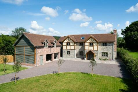 5 bedroom detached house for sale