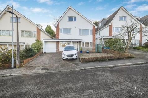 Southerndown Avenue, Mayals, Swansea 4 bed detached house for sale