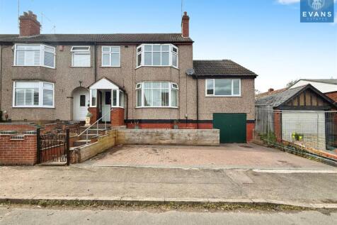 5 bedroom end of terrace house for sale