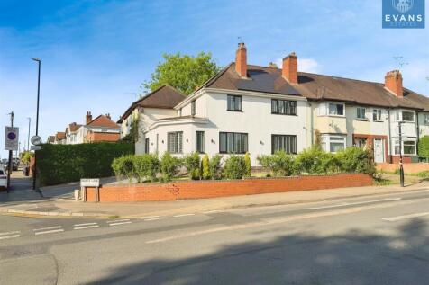 4 bedroom terraced house for sale