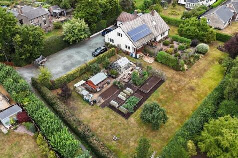 Quarry House Lane, Market Drayton TF9 4 bed detached bungalow for sale