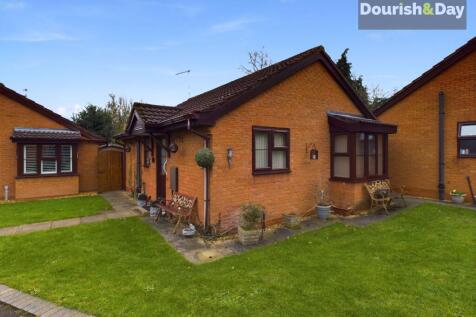 2 bedroom detached bungalow for sale