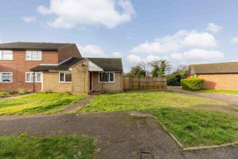 2 bedroom semi-detached bungalow for sale