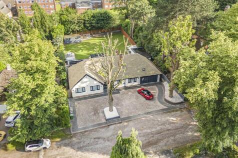 Rectory Lane, Birmingham B36 4 bed detached bungalow for sale