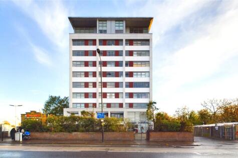 Romford Road, London E7 1 bed flat for sale