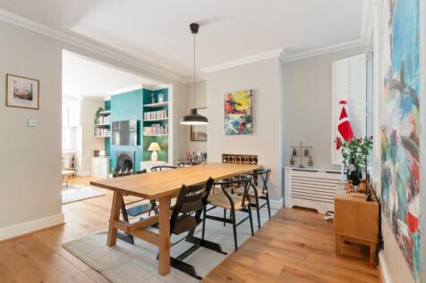 Oxford Gardens, London W4 4 bed terraced house for sale