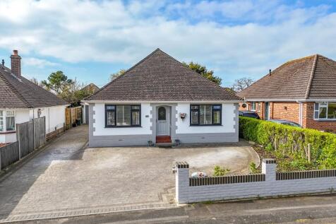 Hengistbury Road, Barton on Sea, New... 3 bed detached bungalow for sale