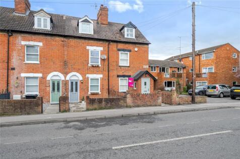 Barkham Road, Berkshire RG41 2 bed end of terrace house for sale