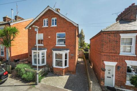 Mount Pleasant, Berkshire RG41 4 bed semi