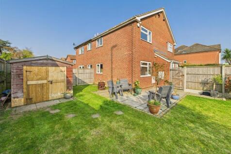 1 bedroom end of terrace house for sale