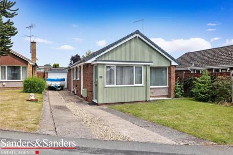 Roman Way, Alcester, B49 2 bed detached bungalow for sale
