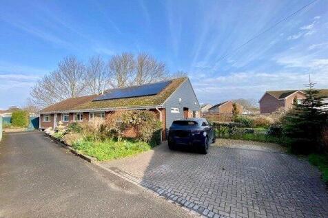 4 bedroom bungalow for sale