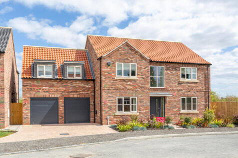 5 bedroom detached house for sale