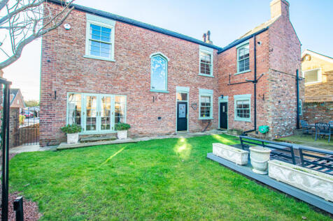 West Cowick, Goole DN14 5 bed detached house for sale