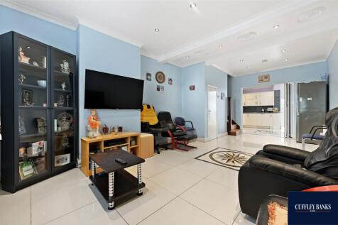 Cromwell Road, Wembley, Middlesex, HA0 3 bed terraced house for sale