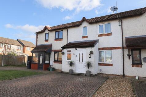2 bedroom town house for sale