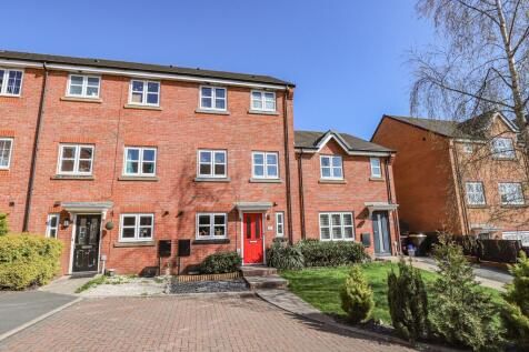 4 bedroom town house for sale