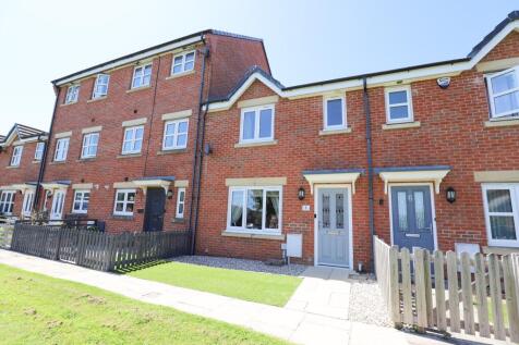 Mossgate Walk, Windermere Park, Heysham 3 bed townhouse for sale