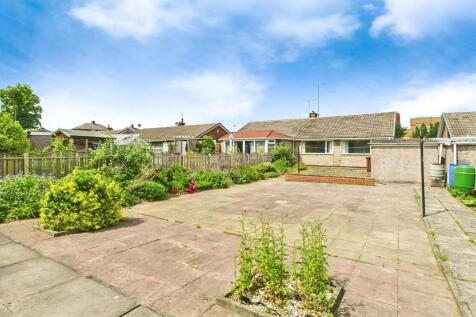 2 bedroom semi-detached bungalow for sale