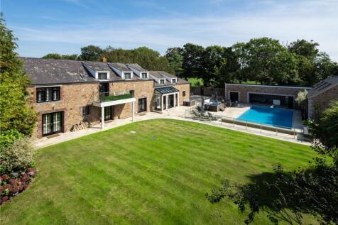 7 bedroom detached house for sale