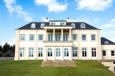 8 bedroom detached house for sale