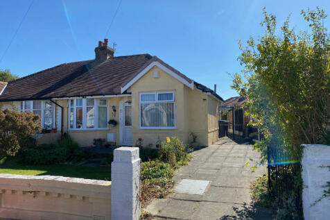 2 bedroom semi-detached bungalow for sale