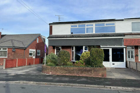 4 bedroom semi-detached house for sale