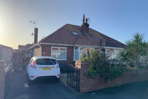 3 bedroom semi-detached bungalow for sale