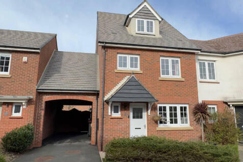 4 bedroom town house for sale