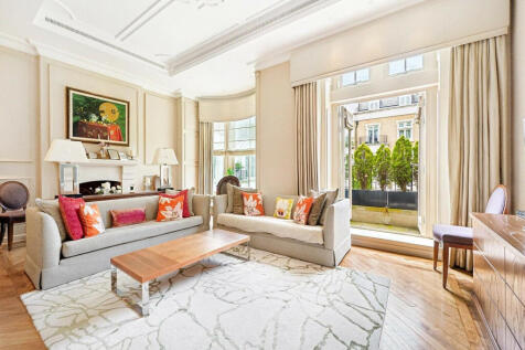 Wycombe Square, Kensington, W8 6 bed house for sale