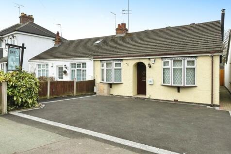 3 bedroom semi-detached bungalow for sale