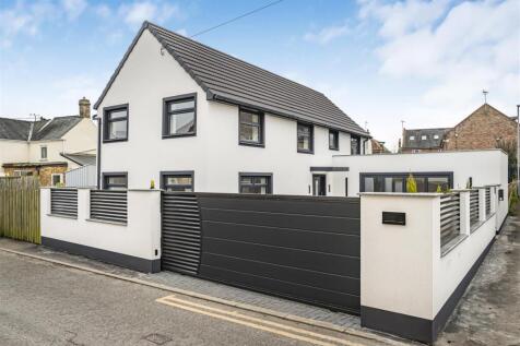 City Road, Littleport CB6 4 bed detached house for sale