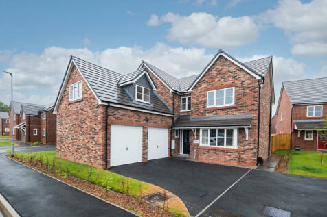 5 bedroom detached house for sale