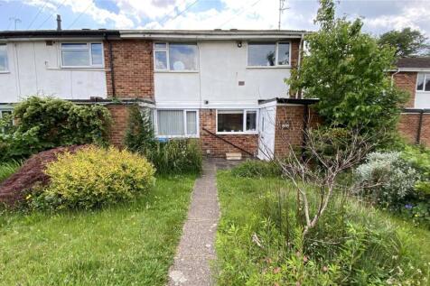2 bedroom maisonette for sale