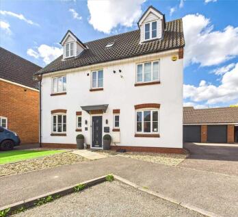 6 bedroom detached house for sale