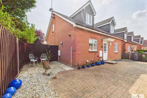 4 bedroom bungalow for sale
