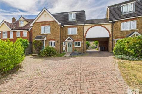 4 bedroom town house for sale