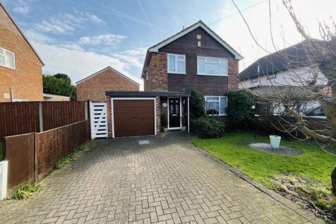 Elms Avenue, THATCHAM RG19 3 bed detached house for sale